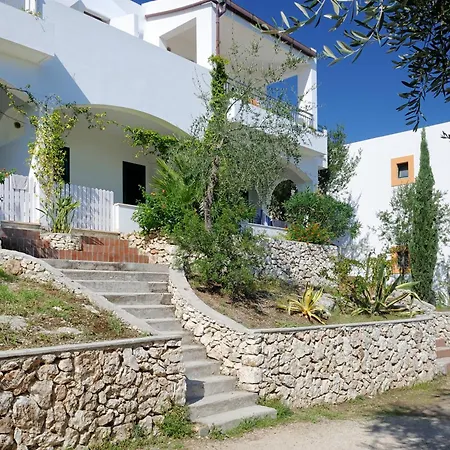 Baia Degli Aranci & 4* فيستَ