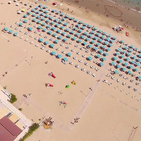Baia Degli Aranci & 4* فيستَ
