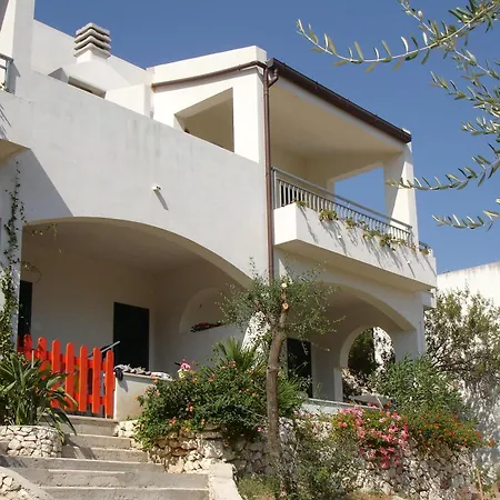 منتزه العطل Baia Degli Aranci &